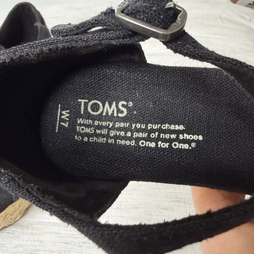 TOMS Black Canvas Peep Toe Jute Wedge Heel‎ Espadrille Sandals Sz 7